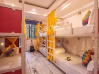 Gostops Gurugram, Baani Square Plus - Private Rooms & Dorms Hotels near M2K Corporate Park Shopping Plaza