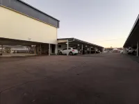 Y Motels Rockhampton - parking