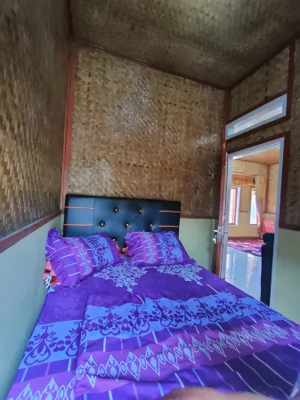 Darajat Homestay Отели в г. Pasirwangi