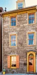 Stylish Stone Row Apartment in Historic Downtown