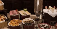 Ritz Apart Hotel - sarapan