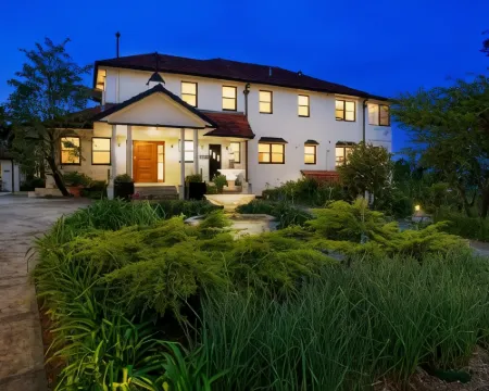 St Raphael Hotels in Leura