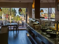 MS Aparthotel - breakfast