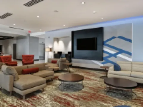 Hilton Garden Inn Lansing/West Hoteles en Waverly