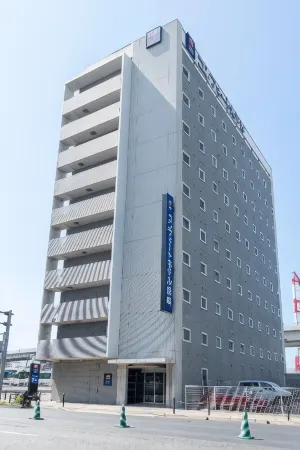 Comfort Hotel Kurosaki Отели рядом с достопримечательностью «Natsuigahama Hamayû Park»