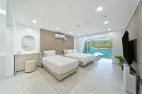 Airi Pool Villa, Chungju