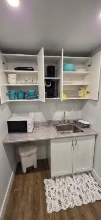 Luxury basement with private entrance near western Uni