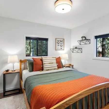 Luxury A-Frame with Hot Tub! 15 Mins to Stevens Pass - Misty Mt. Haus