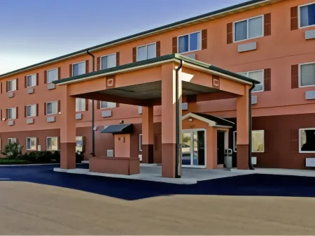 Days Inn & Suites by Wyndham Romeoville