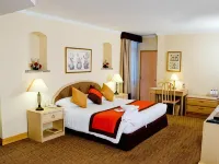 Novel Hotel City Center Hotels near ADCO