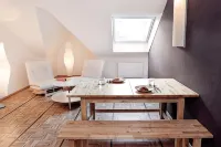 Five Elements Hostel and Capsules Frankfurt - Hostels