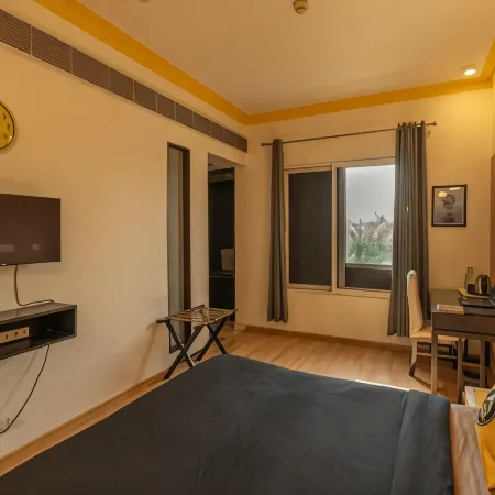 The Hosteller Delhi Отели рядом с достопримечательностью «Храм Акшардхам»