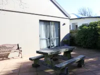298 Westside Motor Lodge Hotels near Avonhead