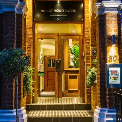 Henley House Hotel Các khách sạn gần bảo tàng khoa học