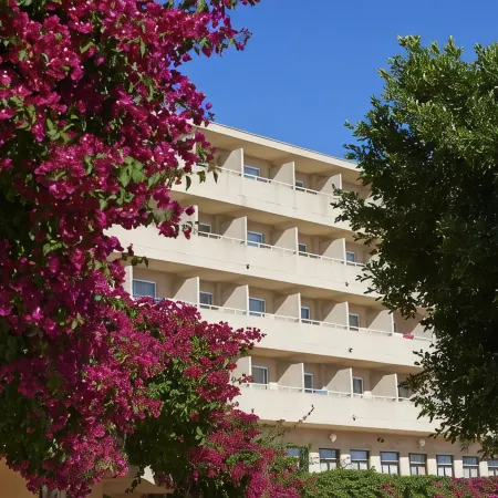 Hotel Club Cala Romani