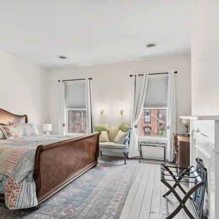 Beautiful and spacious 3BR historic home centrally located in downtown, Madison.
