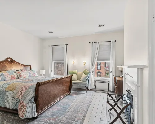 Beautiful and spacious 3BR historic home centrally located in downtown, Madison. Hotels in Madison