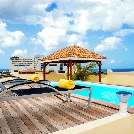 Penthouse of 200m2 with private pool