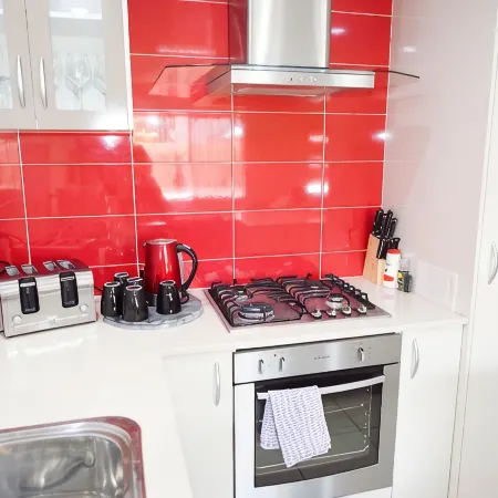 Unit Close to Airport, Hospital, Shops & Transport