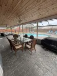 Charming 3-Bedroom Home with Newly Heated Pool and WiFi in Palm Bay - Homestays