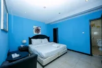 Hotel Plaza Bahrain Hotels near GOSI Complex