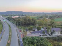 Villanin Hotel & Spa Golden Triangle - Parkering