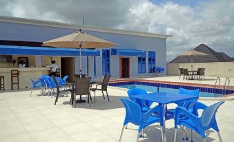 144 Suites Luxury Hotel