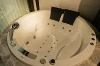 Langzhong Cufang Impression Boutique Homestay(Langzhong Ancient City Store) - Romantic