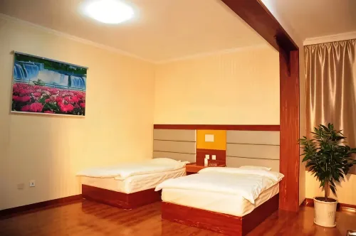 Shu' Hostel