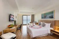 Nagar Hotel Nha Trang - Infinity Pools