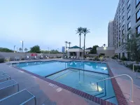 Radisson Hotel Phoenix Airport - piscina