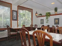 Blue Rock Resort - breakfast