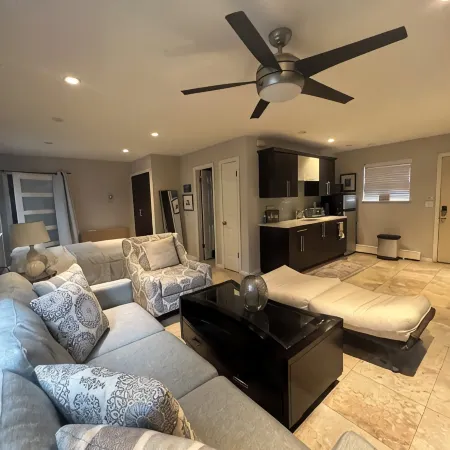 Cozy studio with WiFi and AC in the fabulous west end of Long Beach New York