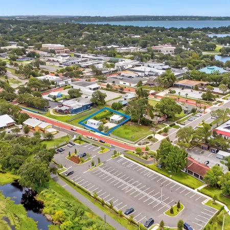 Beautiful 1 bedroom/1 bath unit in Downtown Clermont at Lake Minneola