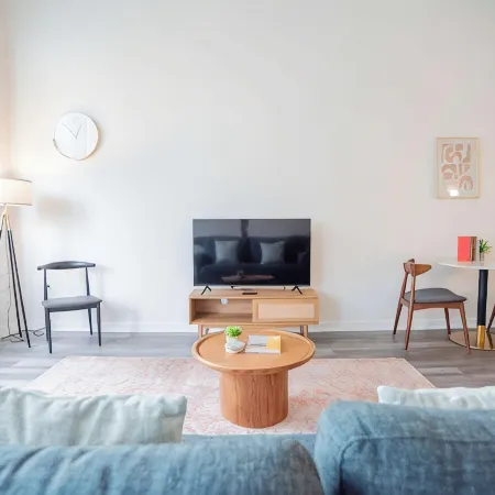 CozySuites at the Block