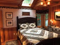 Warm & Inviting Lakeside Retreat, Private, Tranquil Picture Perfect Setting - 4 étoiles