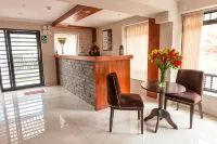 HOTEL URETA