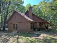 Priv 80 secluded spa cabin retreat in woods nature ATV trails fish hunt relax