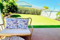 Cosy 2 bedroom cottage in quiet area close to shops and restaurants - 4-Star