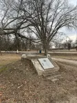 Charming 2-bedroom farmhouse in peaceful Joplin