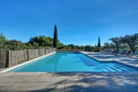 Mazet Hortensia air-conditioned, private terrace-shared pool - Vallée des Baux - Wifi