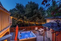 Serene 2 Bed 2 Bath Cabin with Hot Tub Nestled in San Bernardino Mountains