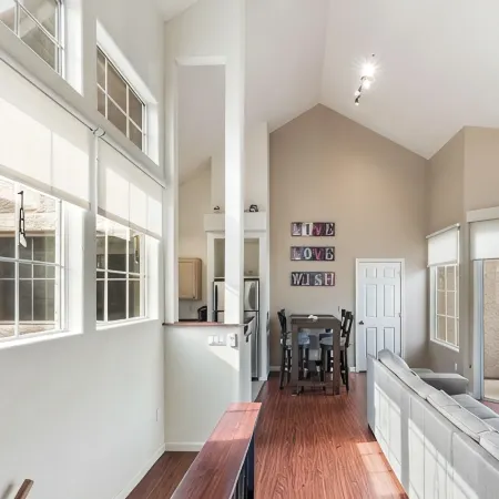 Charming 2-bedroom townhome with fitness room, WiFi in delightful Gilbert