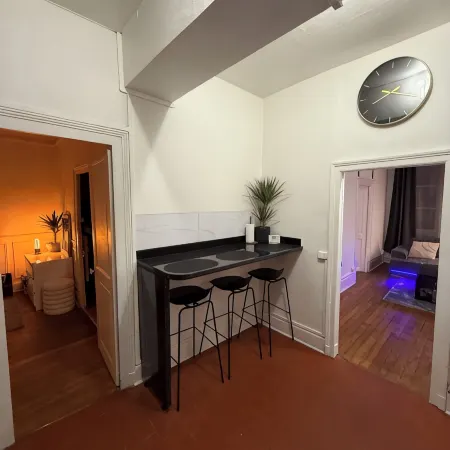 Cosy apartment in the heart of Auxerre, a stone's throw from everything! Hoteles en Auxerre