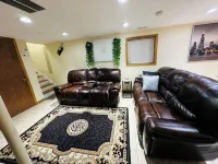 King Comfort Apartment, Quiet, Clean, AC & WiFi