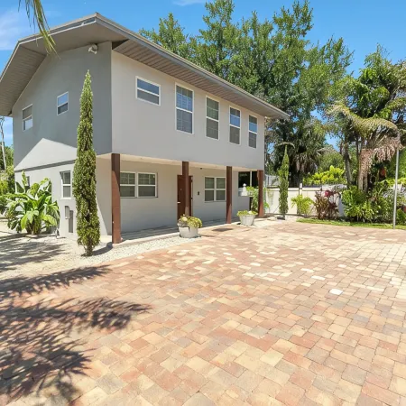 Sarasota Paradise Home Near Siesta Key Beach and IMG Academy