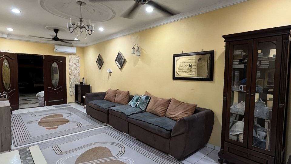 Anwar Kluang Homestay (Muslim Only)