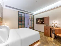 James Joyce Coffetel Hotel (Shijiazhuang Xingtang Longzhou Park)