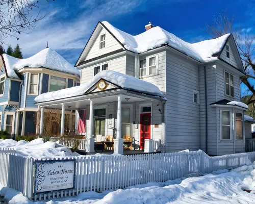 Tabor House All Season Vacation Rental LLC/Perfect for Families, Pets Welcome Hotéis em Wallace
