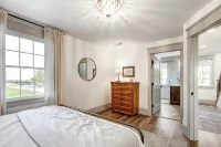 The Eby Farm /Newly Renovated, Modern, Peaceful 5 Bedroom & 5 Bath / Hot Tub - 4-Star